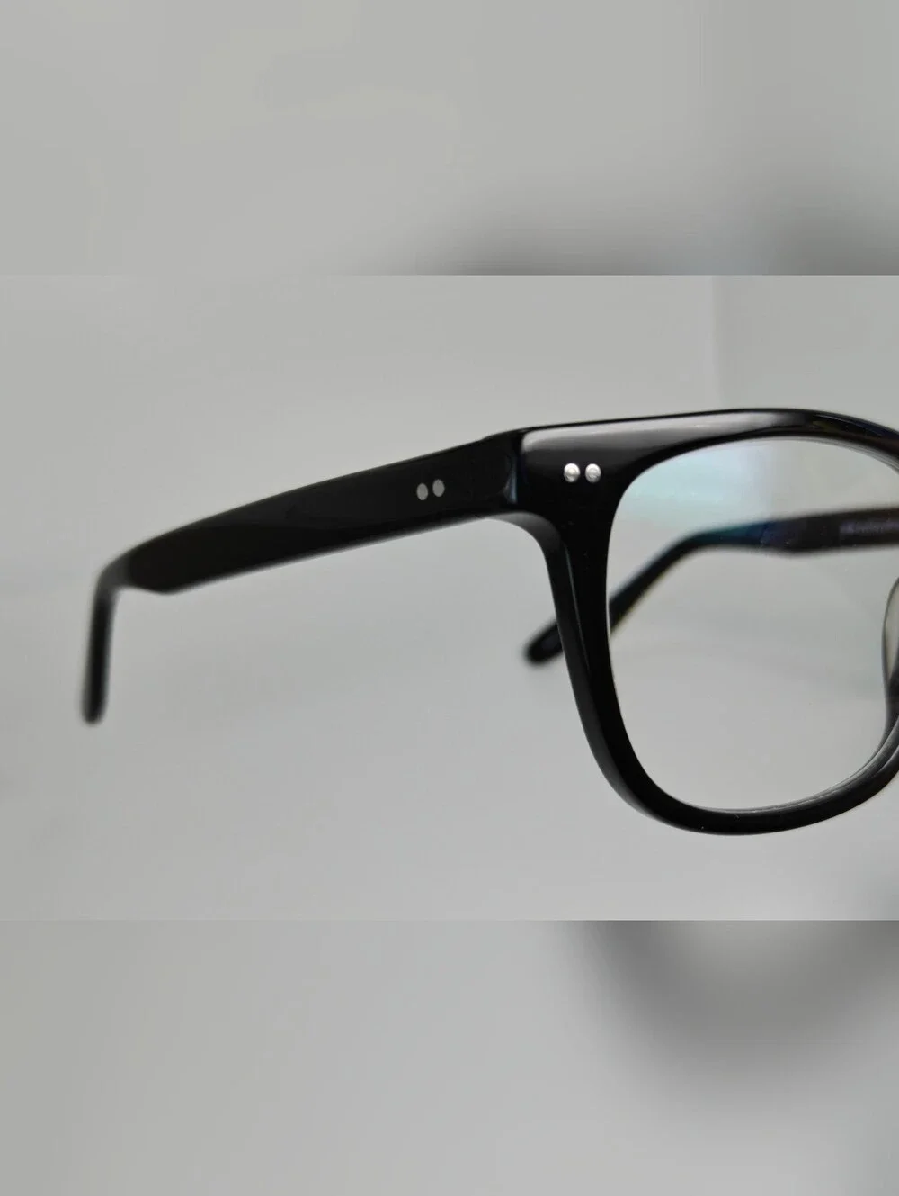 Pacific. Classic Black Wayfarer-Style glasses. Beefy Hinge. Highlights.